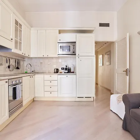 Downtown Apartment-2